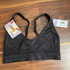 Hanes Comfort Flex wire-free seamless black bra size S